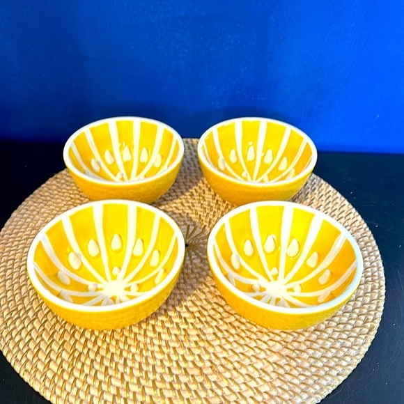 Hammond Groves Other - Set of 4 HAMMOND GROVES Citrus TEXTURED Fruit GRAPEFRUIT BOWL YELLOW/WHITE